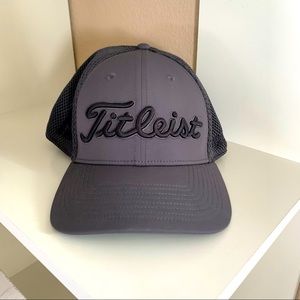 Titleist Golf Hat Black and Grey Mesh Footjoy ProV1
